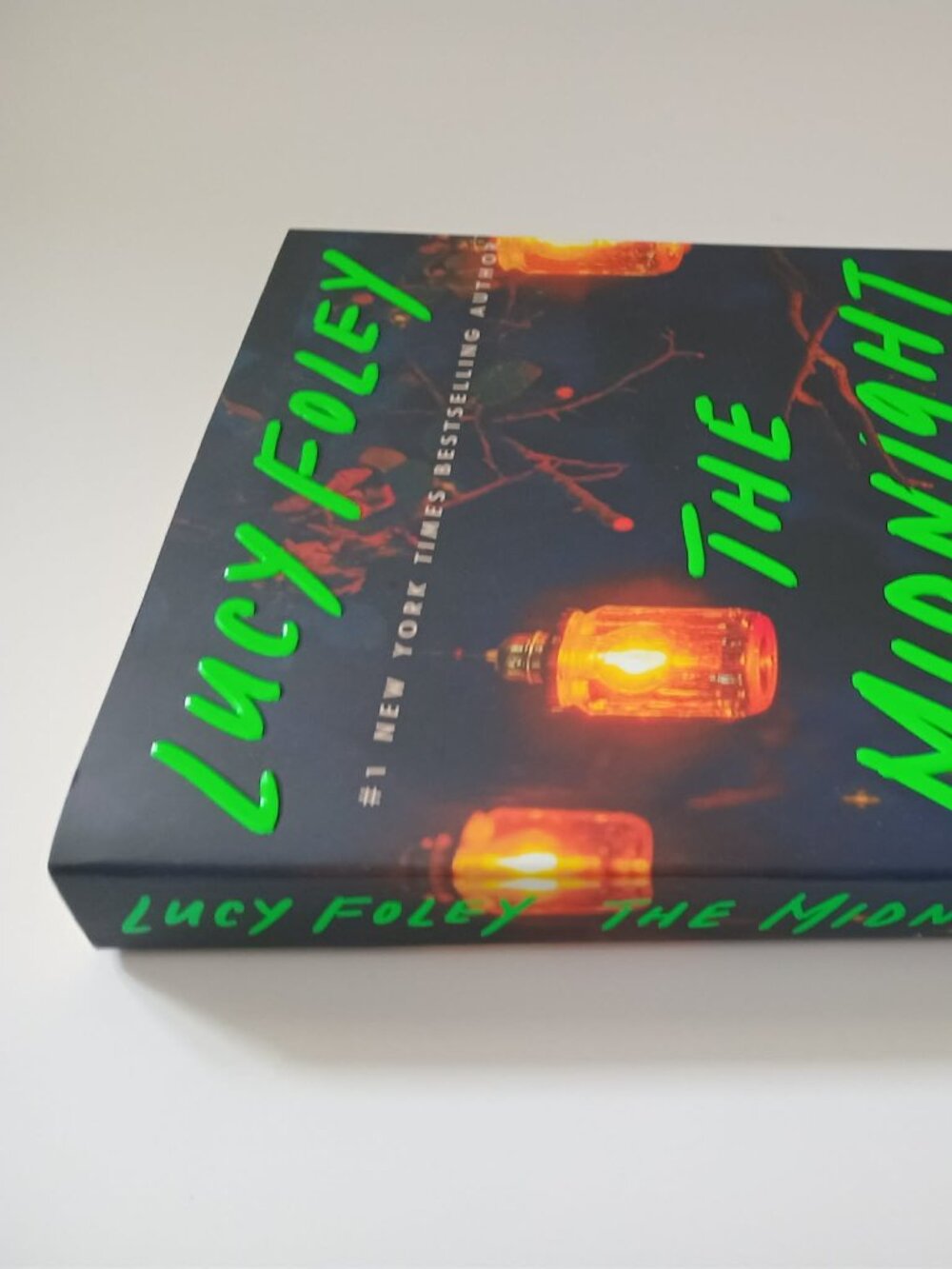 Lucy Foley The Midnight Feast First Edition 1st Printing Hardcover 2024 VG - Picture 5 of 10